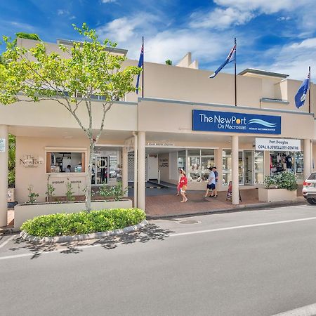 Aparthotel The Newport On Macrossan - Adults Only Port Douglas Exterior foto