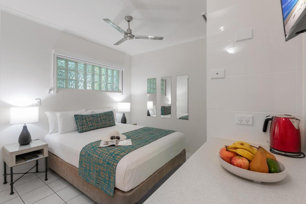 Aparthotel The Newport On Macrossan - Adults Only Port Douglas Exterior foto
