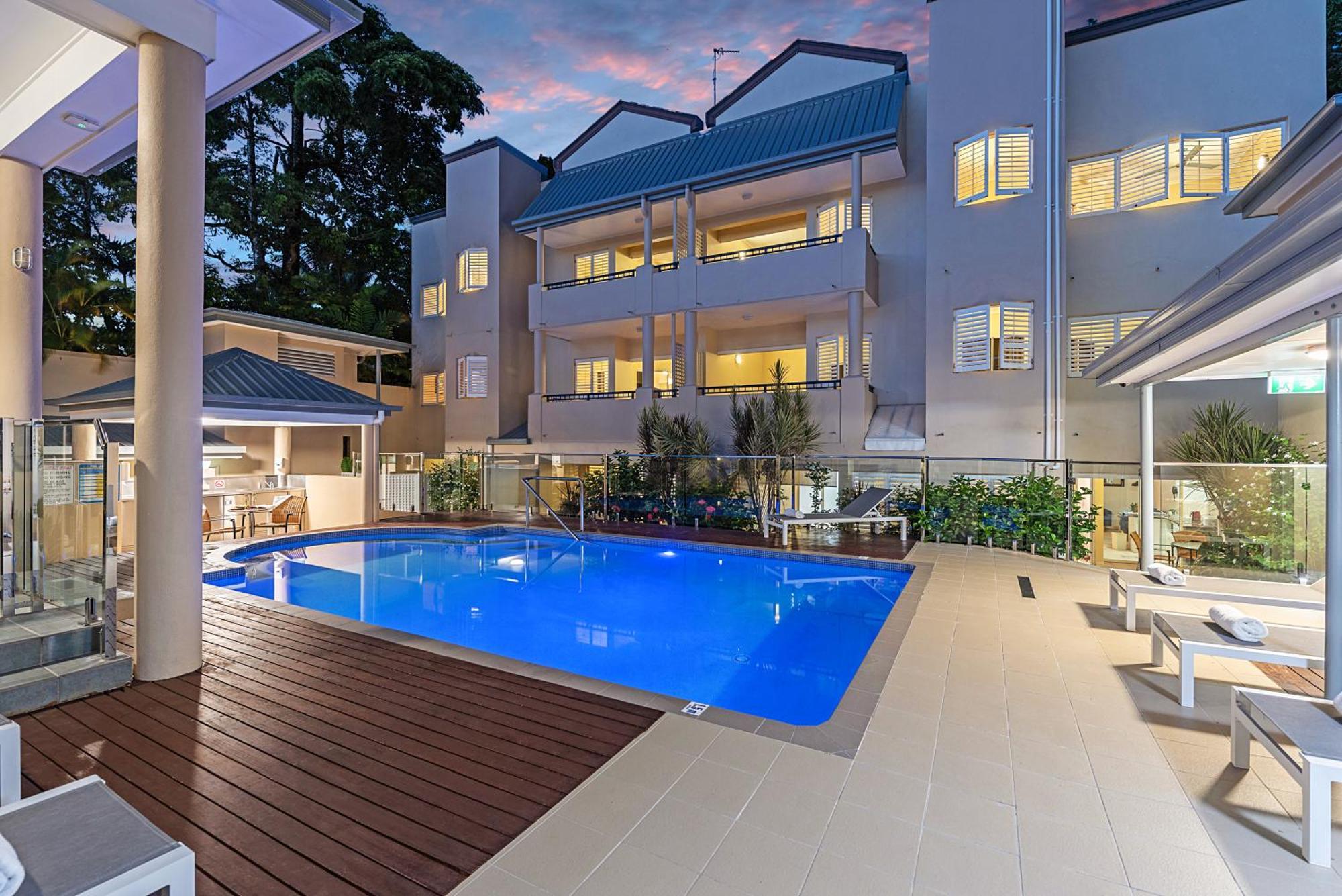 Aparthotel The Newport On Macrossan - Adults Only Port Douglas Exterior foto