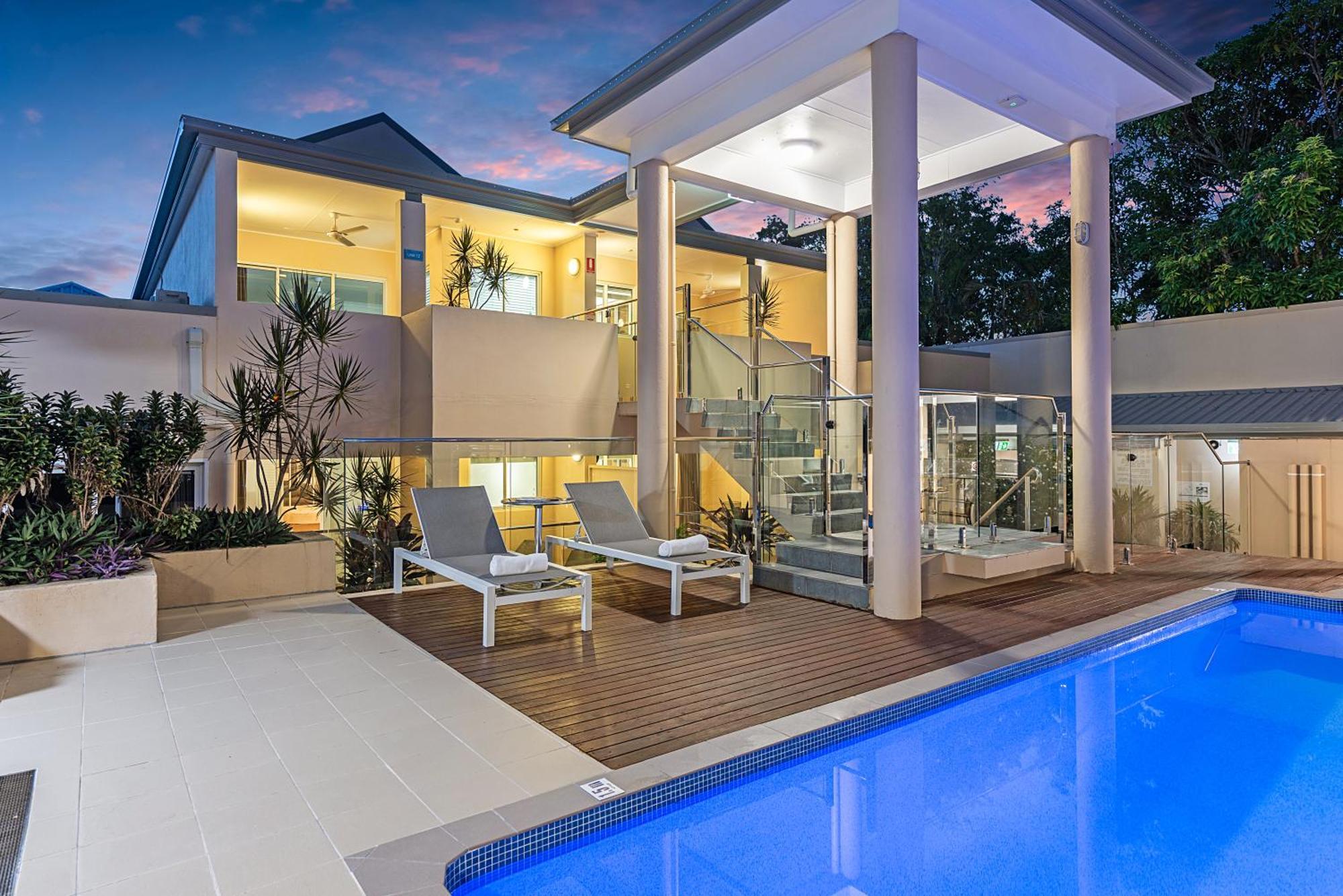 Aparthotel The Newport On Macrossan - Adults Only Port Douglas Exterior foto